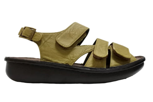 【インコルジェ 8806 カーキ】バックストラップコンフォートサンダル